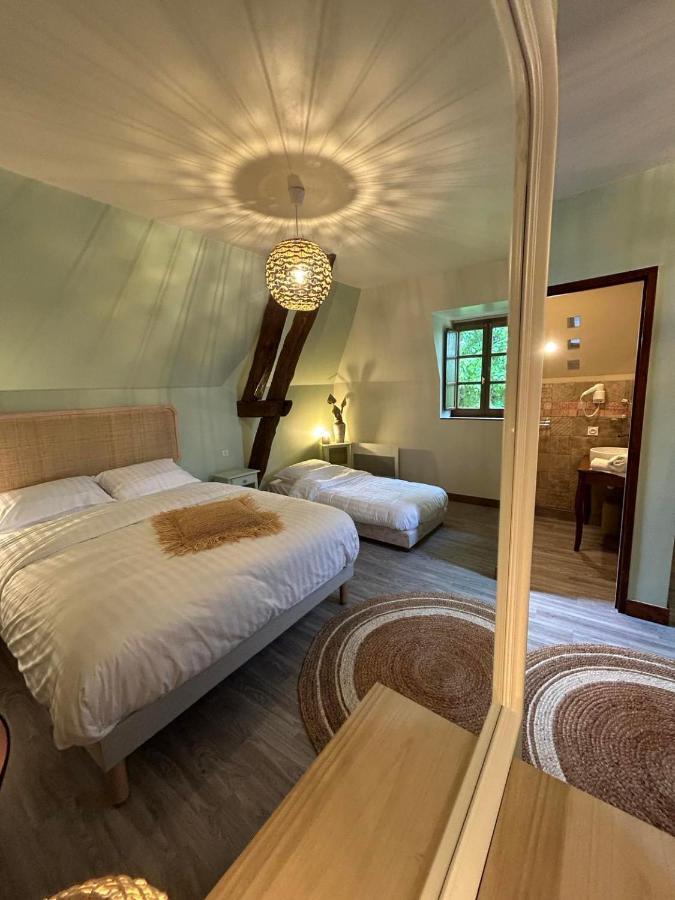 Demeure Du Vallon - Chambres D'Hotes De Charme Azerat ภายนอก รูปภาพ