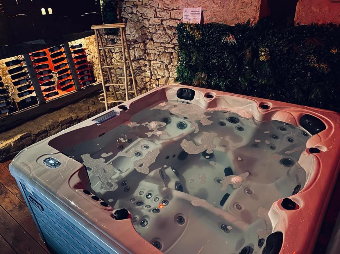 Demeure Du Vallon - Chambres D'Hotes De Charme Azerat ภายนอก รูปภาพ