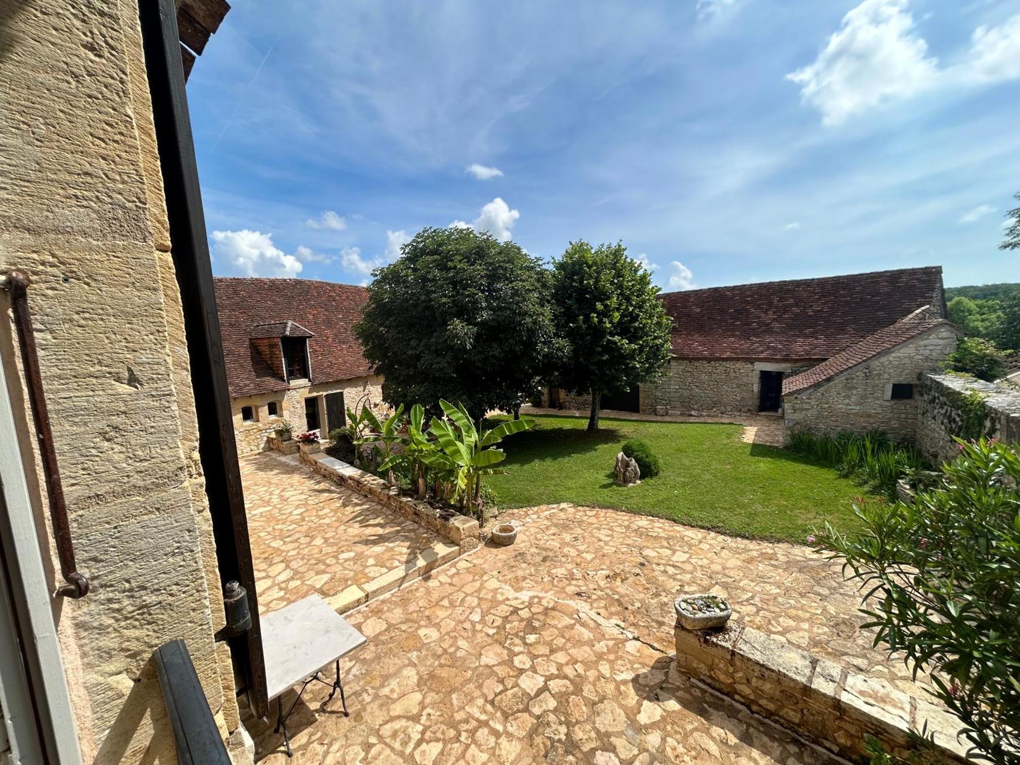 Demeure Du Vallon - Chambres D'Hotes De Charme Azerat ภายนอก รูปภาพ