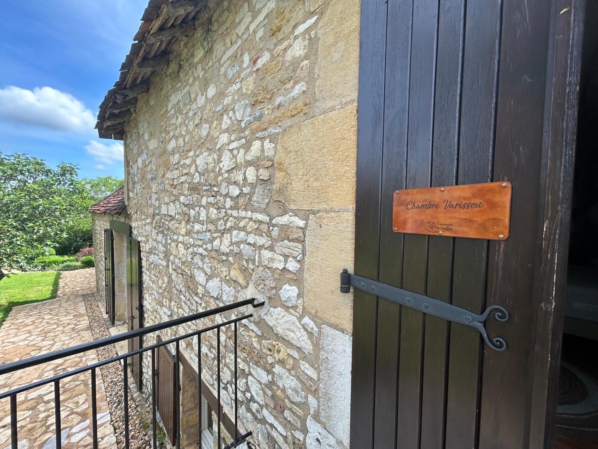 Demeure Du Vallon - Chambres D'Hotes De Charme Azerat ภายนอก รูปภาพ